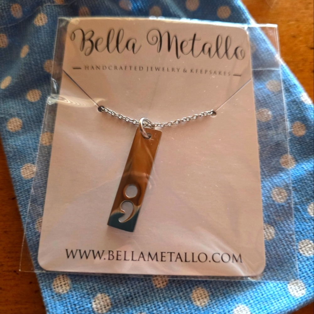 NEW Bella Metallo Semicolon bar necklace.